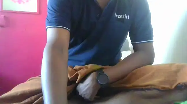 Mallupaiyanaachu online show from 14, 3, 2025