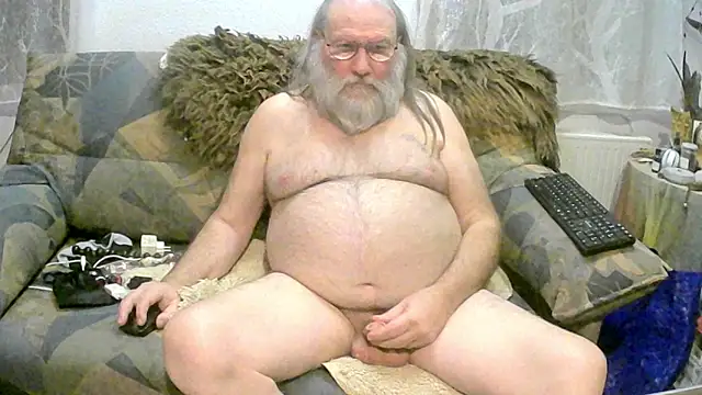 SexySantaC online show from 4, 1, 2025