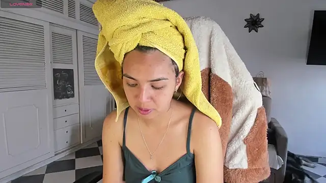 Miss Nicole online show from 15, 1, 2025