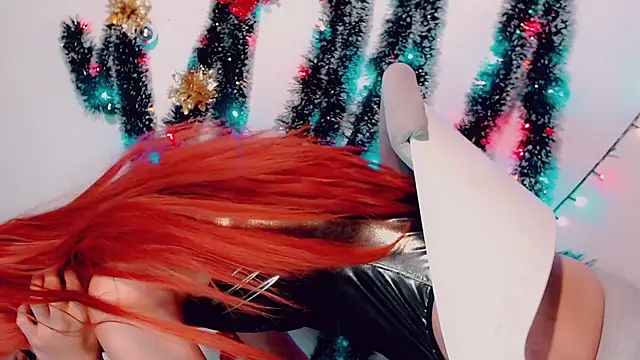 Snapshot of CharlotteBigCock chatting on 13, 12, 2024 CharlotteBigCock online show from 13, 12, 2024