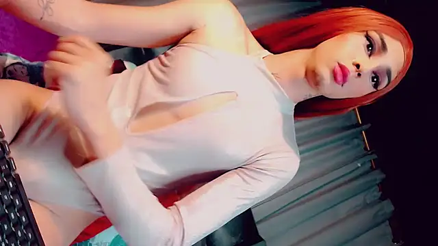 Snapshot of CharlotteBigCock chatting on 17, 1, 2025 CharlotteBigCock online show from 17, 1, 2025