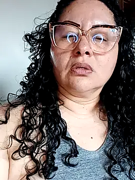 hazel milf online show from 19, 10, 2025