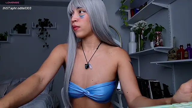 Snapshot of Nikol-JE chatting on 10, 10, 2025 Nikol-JE online show from 10, 10, 2025