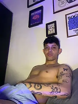 Snapshot of tonysexyboy chatting on 16, 12, 2024 tonysexyboy online show from 16, 12, 2024