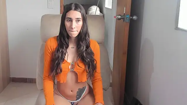 Snapshot of ZoeStewart chatting on 4, 3, 2025 ZoeStewart online show from 4, 3, 2025