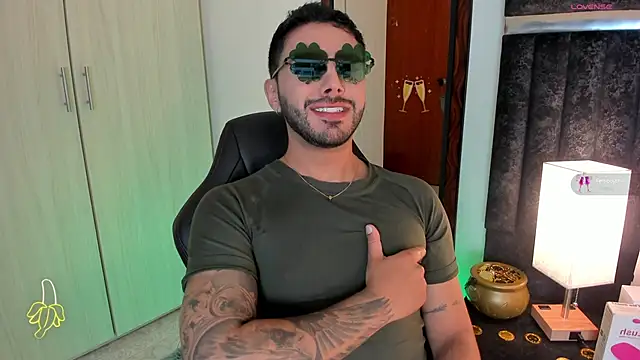 Snapshot of ItsMeEros chatting on 14, 3, 2025 ItsMeEros online show from 14, 3, 2025