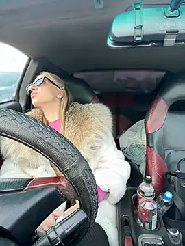 pinkstar  online show from 9, 2, 2025