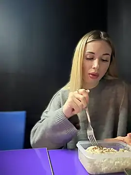 pinkstar  online show from 18, 2, 2025