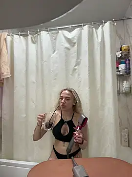 pinkstar  online show from 5, 12, 2025