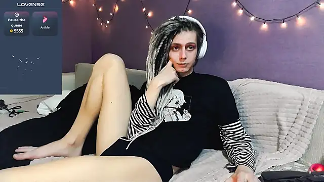 Littlepinkcat online show from 17, 3, 2025