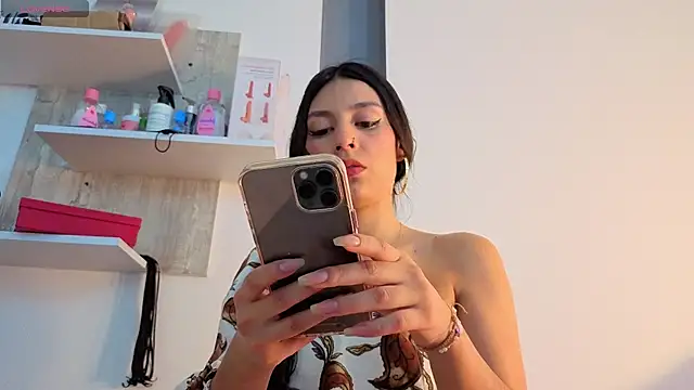 PIA STONE online show from 15, 10, 2025