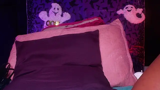 naomi kyse online show from 22, 10, 2025