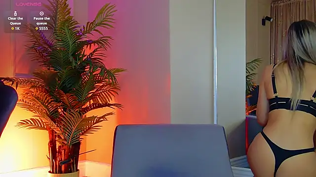 Avril Cyrus online show from 19, 11, 2025