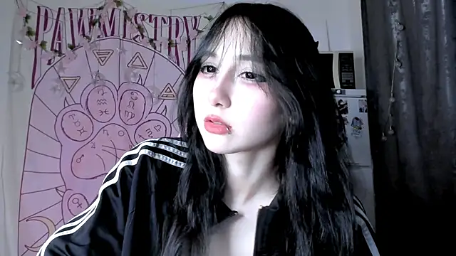 Snapshot of Holy420lolii chatting on 2, 5, 2026 Holy420lolii online show from 2, 5, 2026