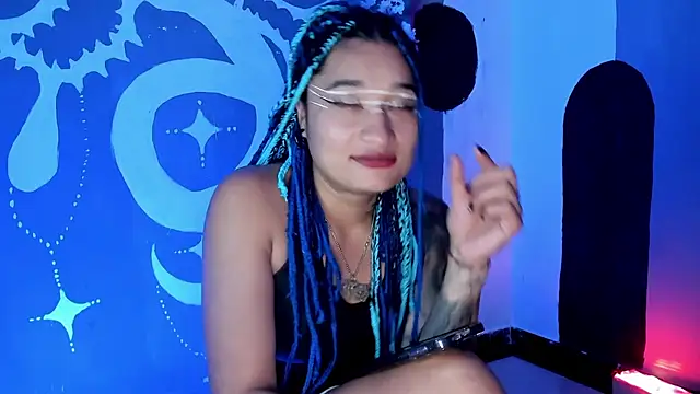 Eva Lee  online show from 6, 12, 2024