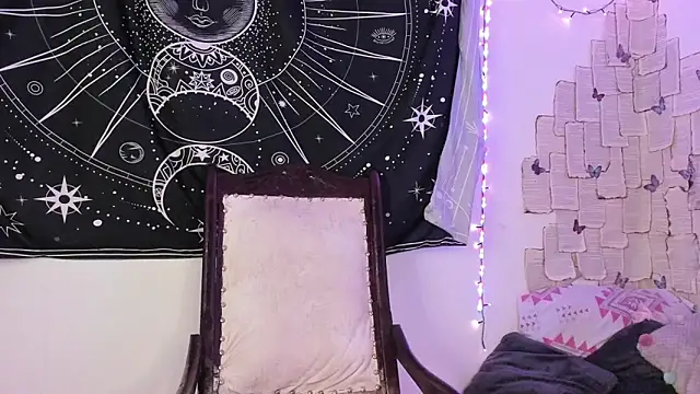 Eva Lee  online show from 9, 9, 2025