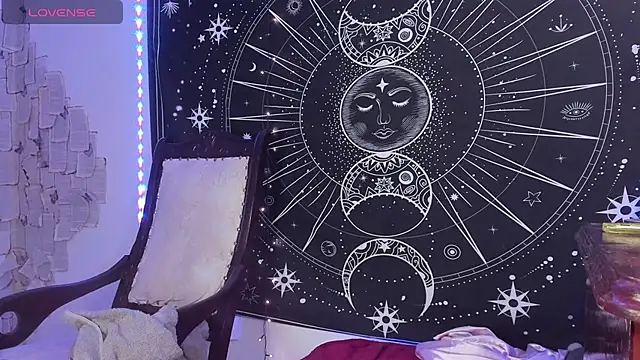 Eva Lee  online show from 2, 11, 2025