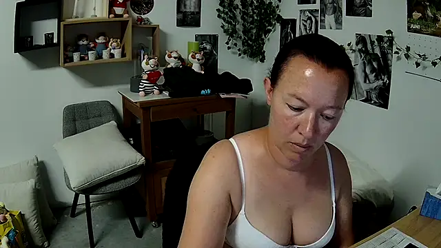 AnyaKreyxh online show from 19, 6, 2026