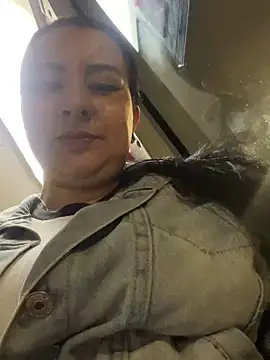 Abril Luv online show from 18, 3, 2025