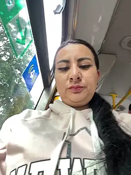 Abril Luv online show from 19, 3, 2025