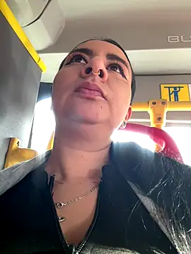 Abril Luv online show from 19, 12, 2025