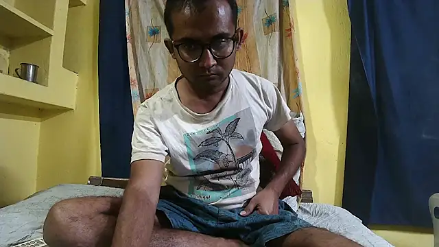 Cute boy2000 online show from 22, 12, 2024