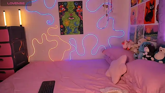 Cinnamon Meow online show from 13, 3, 2026