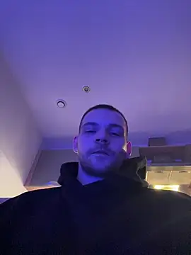 Z1uk online show from 3, 3, 2026