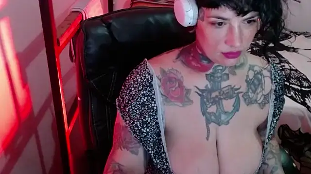 VampGirl1 online show from 27, 1, 2025