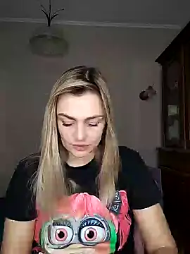 KrissSexi online show from 2, 3, 2025