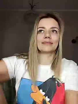 KrissSexi online show from 7, 3, 2025