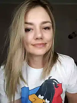 KrissSexi online show from 11, 3, 2025