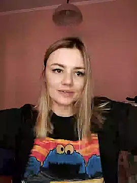 KrissSexi online show from 18, 3, 2025