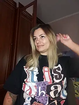 KrissSexi online show from 7, 10, 2025