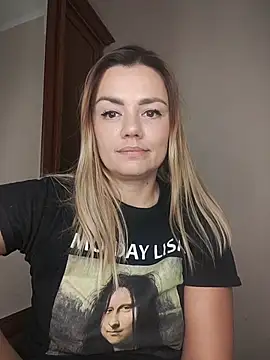 KrissSexi online show from 3, 11, 2025