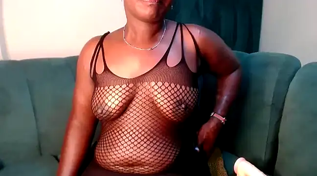 judyshinel20 online show from 19, 3, 2025