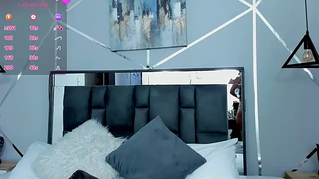 ZiaCalifa online show from 17, 2, 2025