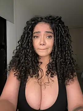 Snapshot of Mariecurl chatting on 23, 7, 2026 Mariecurl online show from 23, 7, 2026