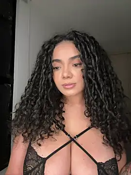 Snapshot of Mariecurl chatting on 26, 7, 2026 Mariecurl online show from 26, 7, 2026
