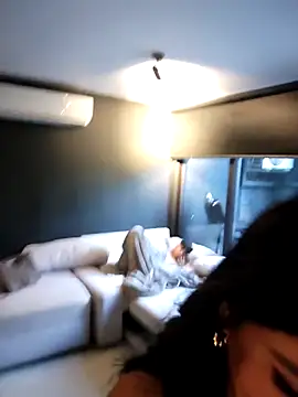 Insane Issa online show from 21, 9, 2025