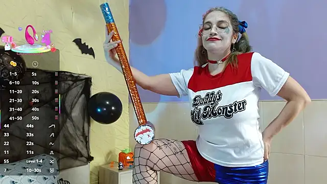 Esmeralda oikos online show from 31, 10, 2025