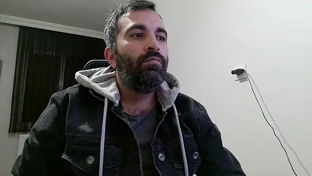 Snapshot of tgltplsr chatting on 8, 1, 2025 tgltplsr online show from 8, 1, 2025