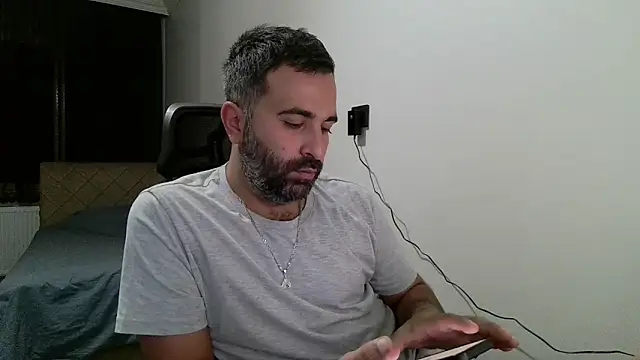 Snapshot of tgltplsr chatting on 20, 9, 2025 tgltplsr online show from 20, 9, 2025