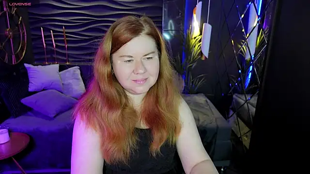 Snapshot of Mrs_Emilia chatting on 7, 12, 2024 Mrs Emilia online show from 7, 12, 2024