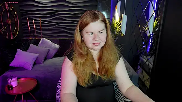 Snapshot of Mrs_Emilia chatting on 9, 12, 2024 Mrs Emilia online show from 9, 12, 2024