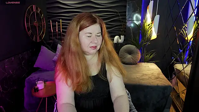 Snapshot of Mrs_Emilia chatting on 23, 12, 2024 Mrs Emilia online show from 23, 12, 2024