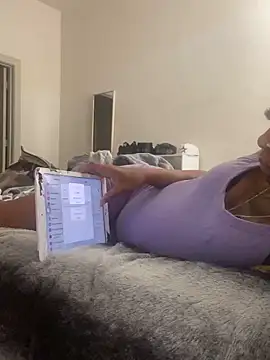 SlimBeenBadd1981 online show from 24, 2, 2025