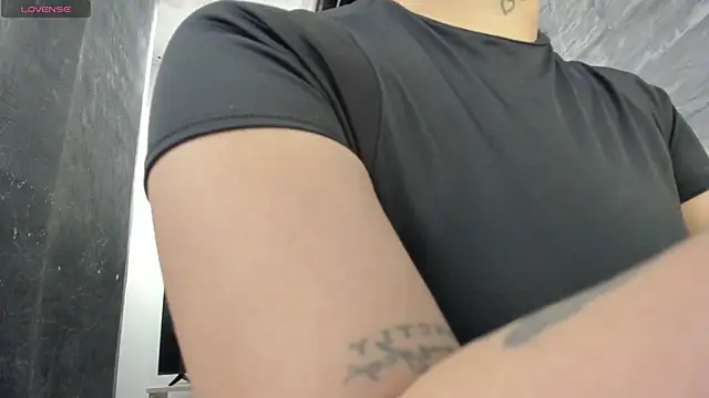 LunaBaker-1 online show from 22, 9, 2025