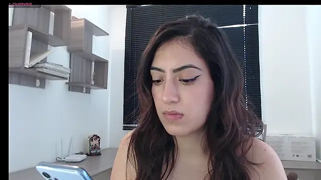 Snapshot of MIYESSI chatting on 31, 1, 2025 MIYESSI online show from 31, 1, 2025