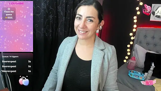 Isabella lt online show from 14, 2, 2025